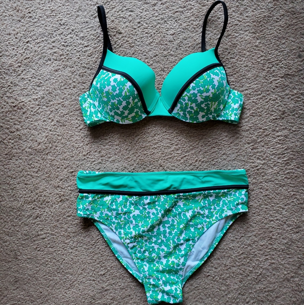 Cupshe High-Waisted Bikini